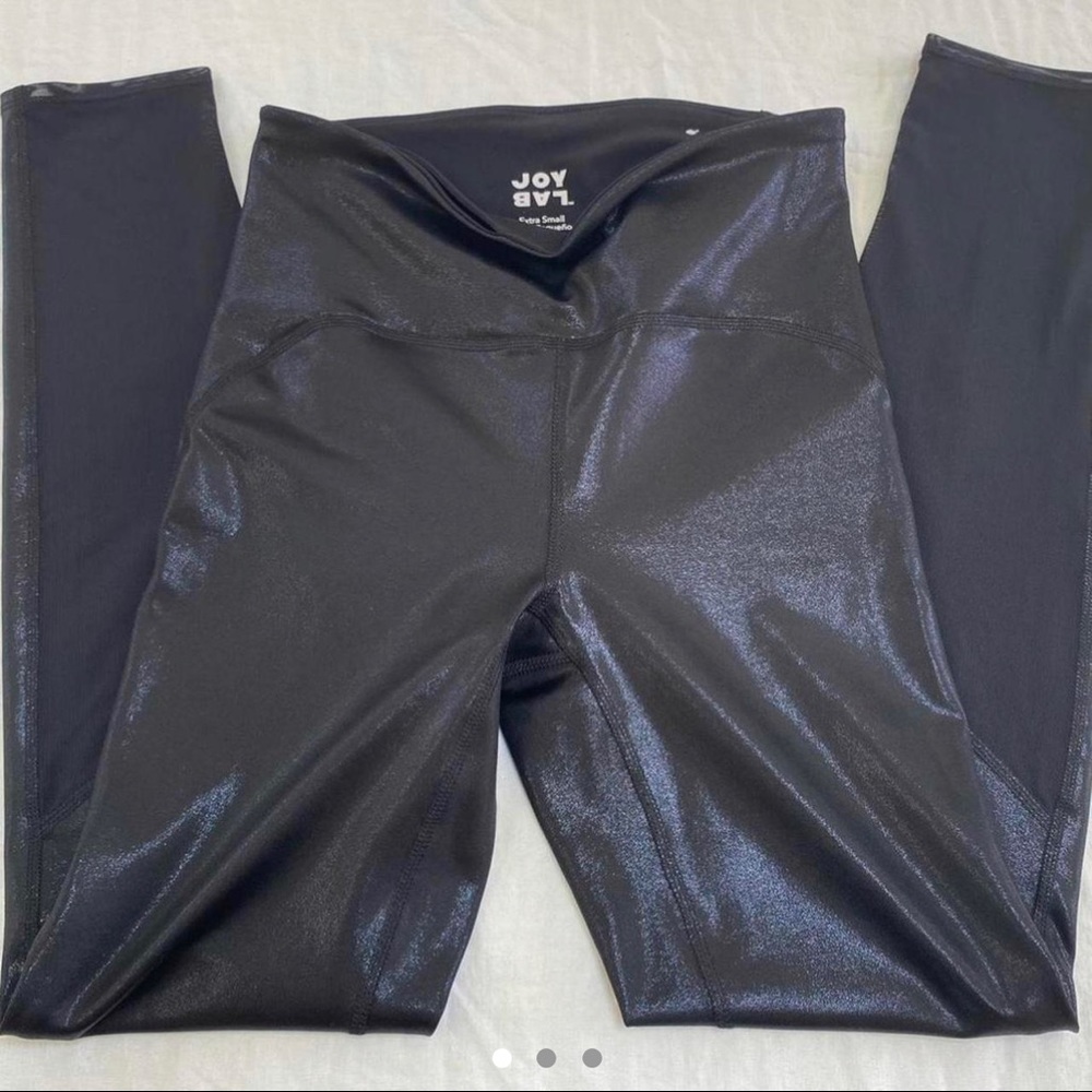 Black shimmer leggings